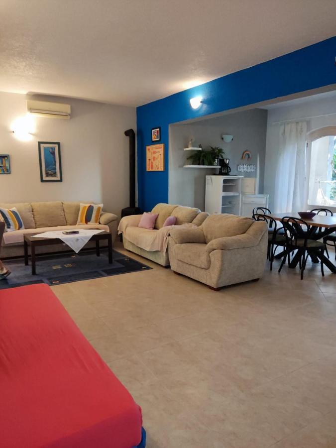Holiday Home With Free Parking By The Beach Brela Ngoại thất bức ảnh