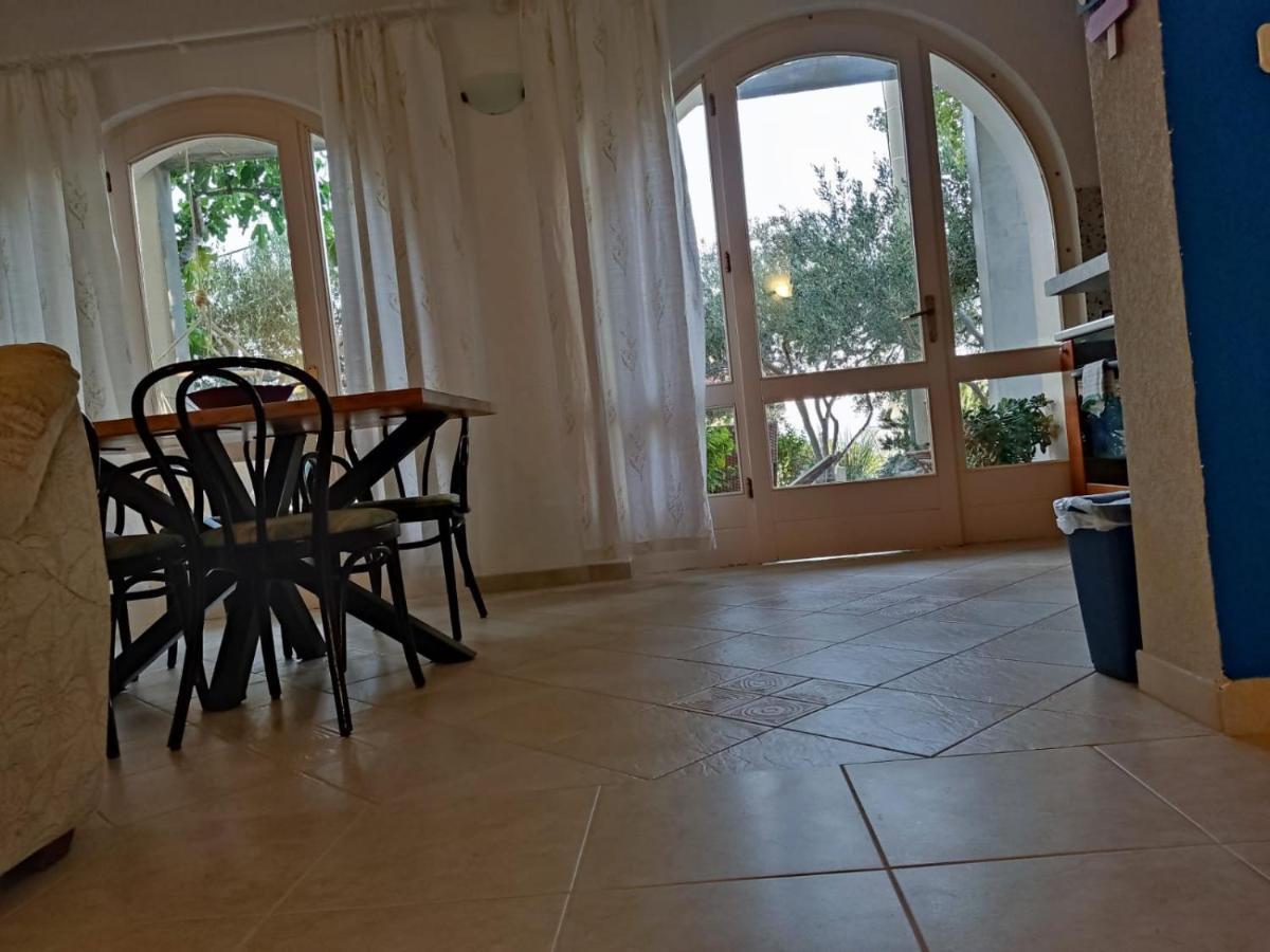 Holiday Home With Free Parking By The Beach Brela Ngoại thất bức ảnh